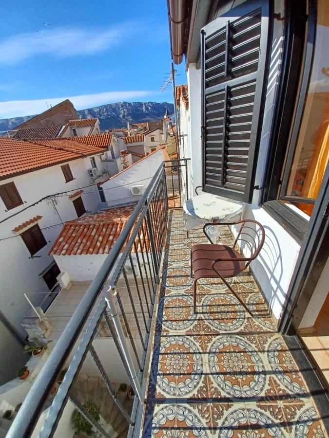 Apartment Mondo Baška Exteriör bild