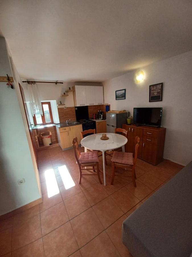 Apartment Mondo Baška Exteriör bild